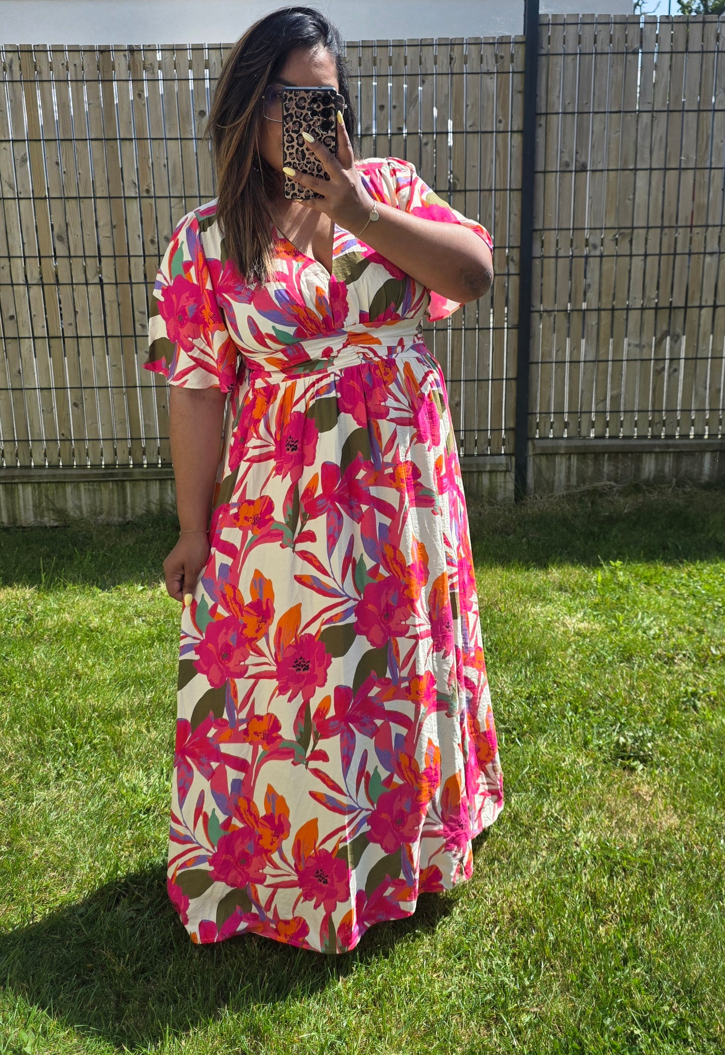 "Pastel Bloom" - Robe Solara