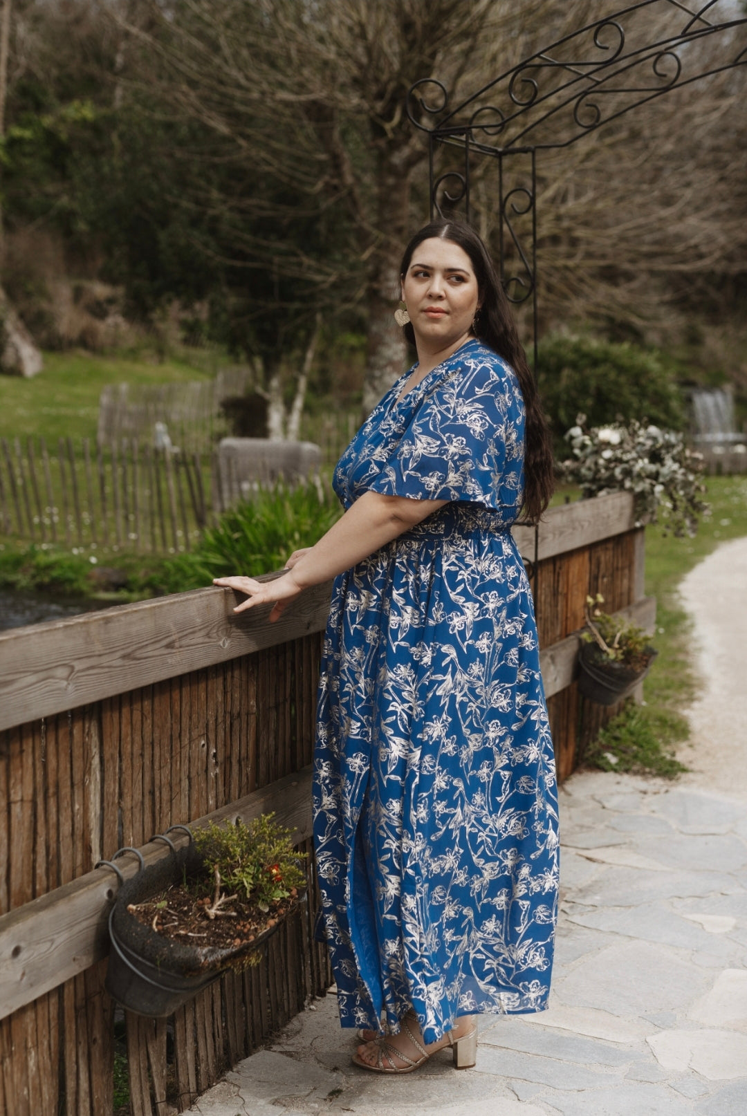 "Le Bonheur du Printemps" - Robe CURVY Layla Bleu Roi